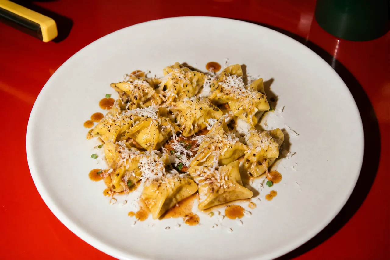 Ravioli del plin sauce brune à la viande