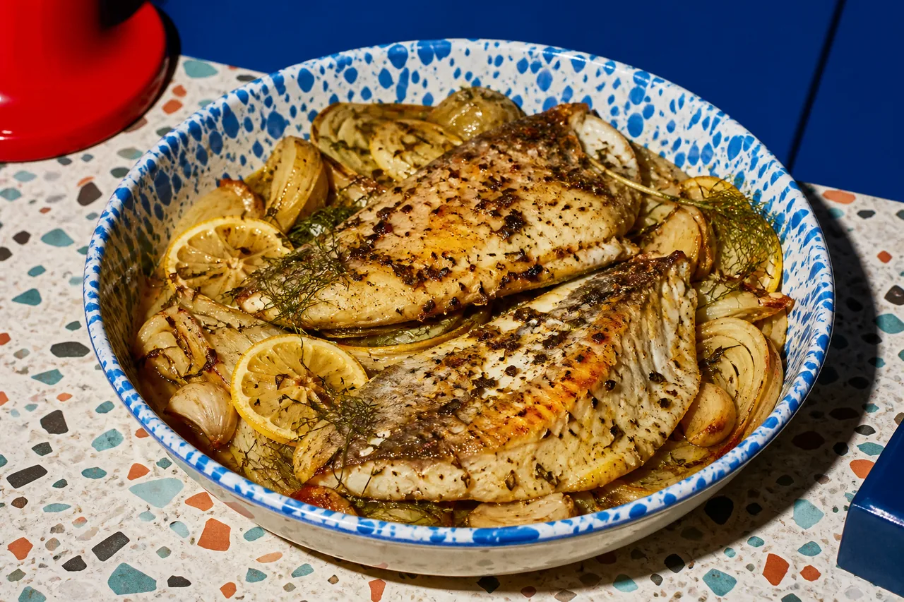 Mostelle rôtie au four, fenouil et pastis (tradition provençale)