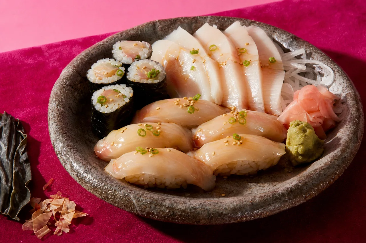 Cobia en sushi et sashimi, riz mirin-nori, daikon croquant et laque dashi