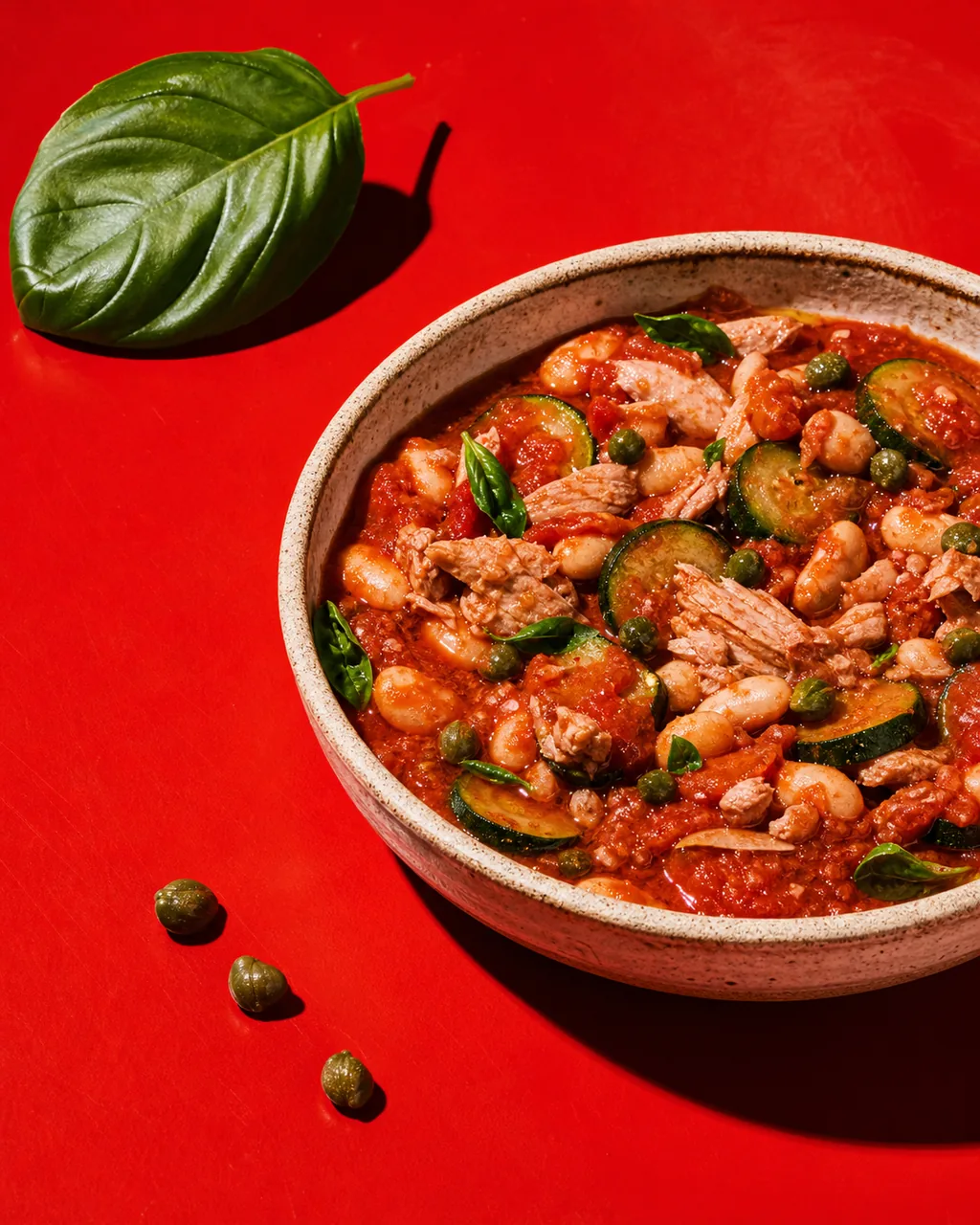 Thon tomate-câpres, haricots blancs et courgettes