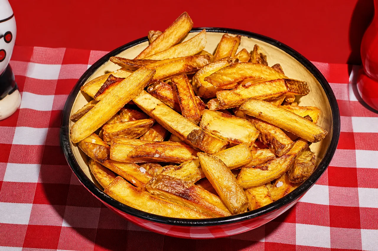 Frites maison ultra-croustillantes à l’air fryer