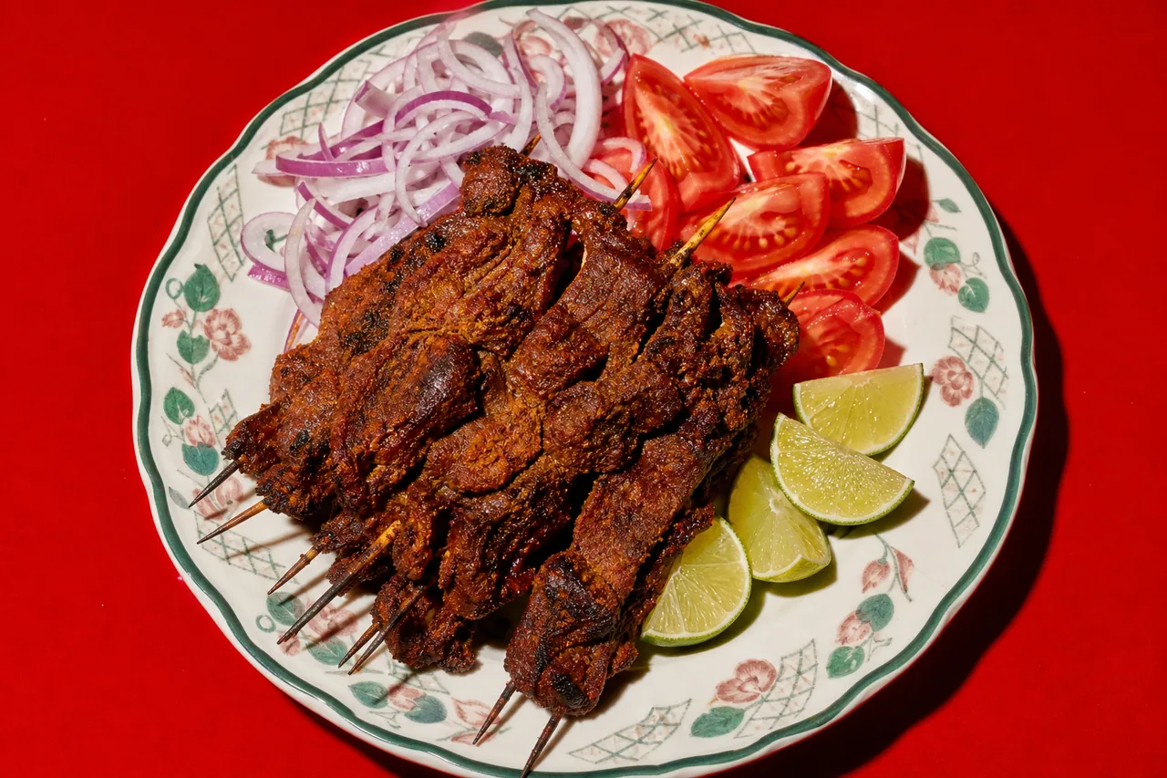 Suya nigérian, brochettes de bœuf fumées au yaji