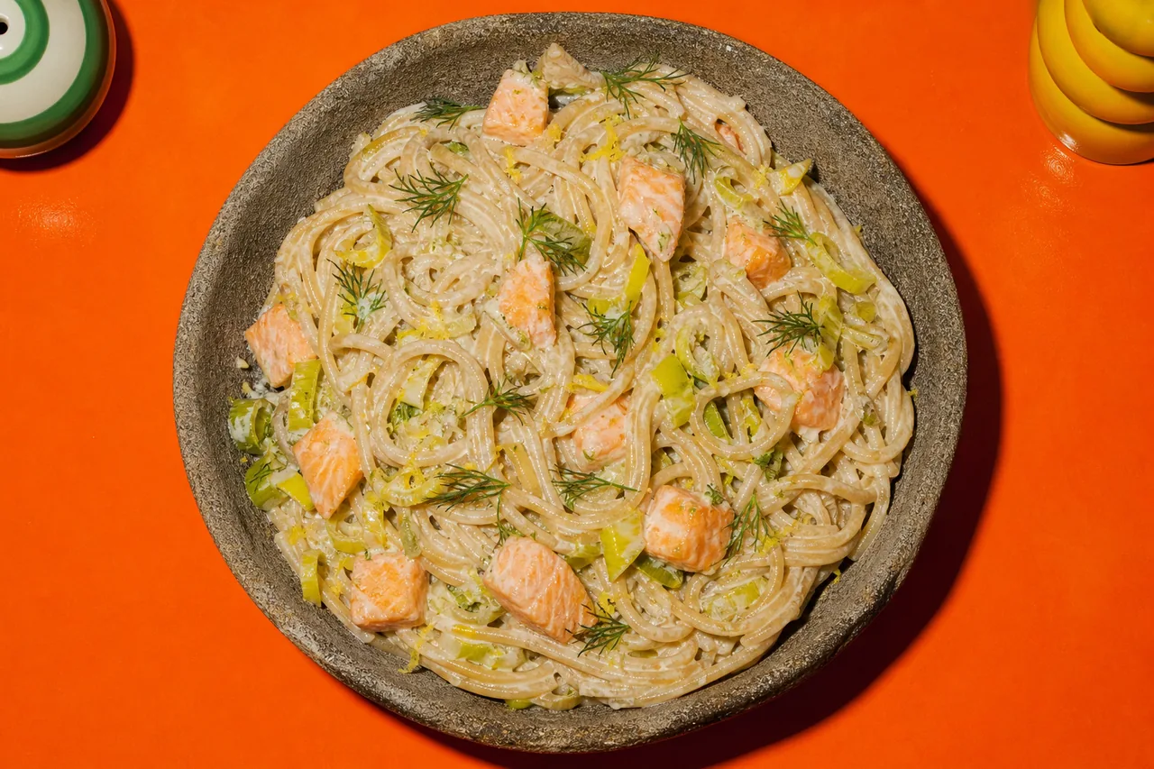 Pâtes crémeuses au saumon, poireaux et cancoillotte