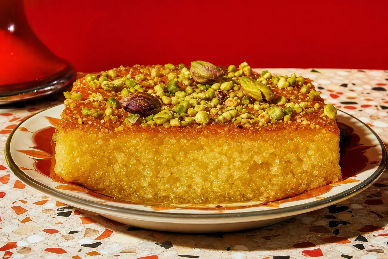 Basbousa safran-pistache